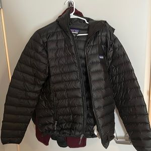 Patagonia black puffer zip up jacket